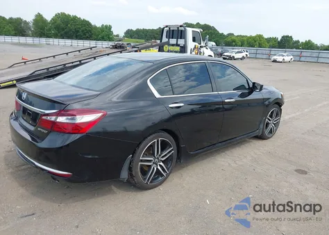 2016 Honda Accord Sport z USA, uszkodzony, nr VIN 1HGCR2F59GA017662